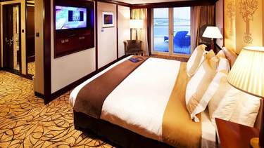 Celebrity Cruises Celebrity Ascent Penthouse Suite 3.jpg